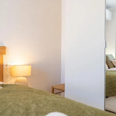 Charming Beachside Townhouse In Villacana Semesterbostad