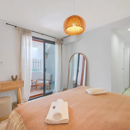 Charming Beachside Townhouse In Villacana Semesterbostad Estepona