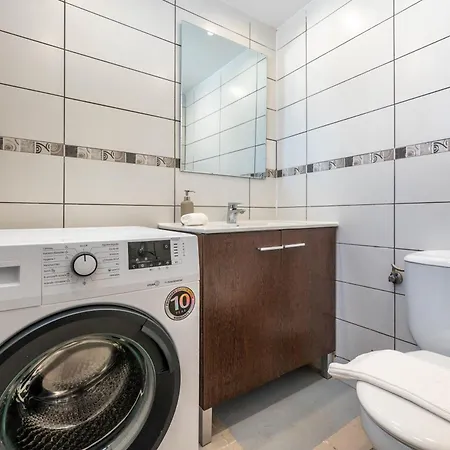 Charming Beachside Townhouse In Villacana Vakantiehuis Estepona