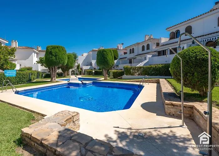 Charming Beachside Townhouse In Villacana 度假居 *