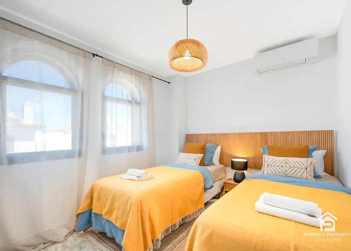 Charming Beachside Townhouse In Villacana 度假居 埃斯特波纳