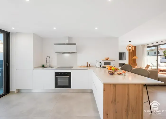 度假居 Charming Beachside Townhouse In Villacana 埃斯特波纳