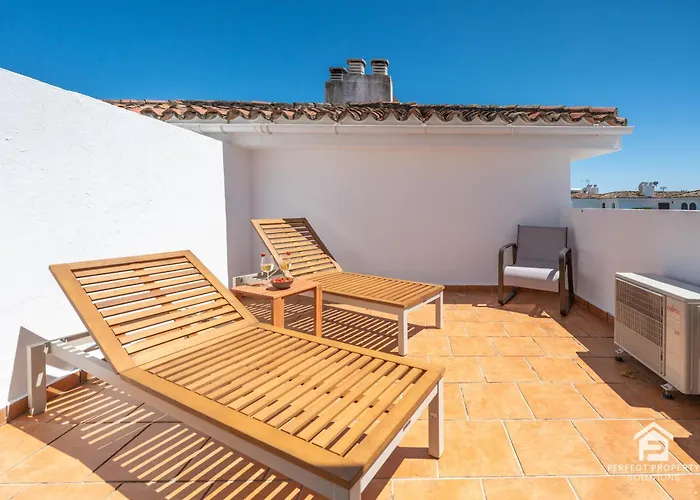 Charming Beachside Townhouse In Villacana