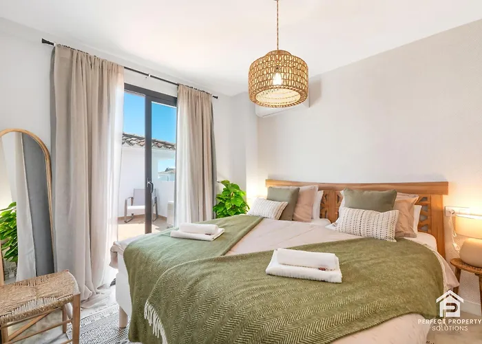 Charming Beachside Townhouse In Villacana * 埃斯特波纳